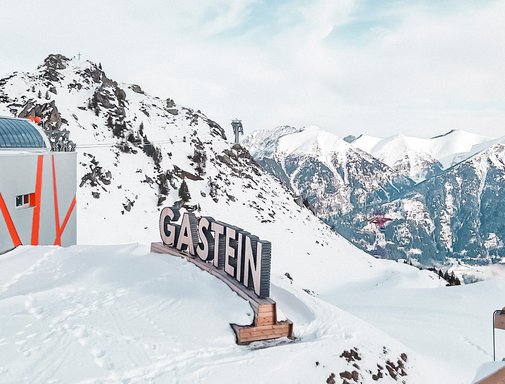 Gastein-Schriftzug bei der Schlossalmbahn-Bergstation