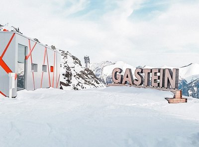 Gastein-Schriftzug bei der Schlossalmbahn-Bergstation